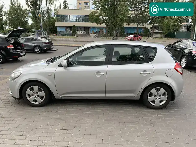 Kia Ceed 2011, фото з оголошення 2 з 13, VIN U5YHB516ACL300074
