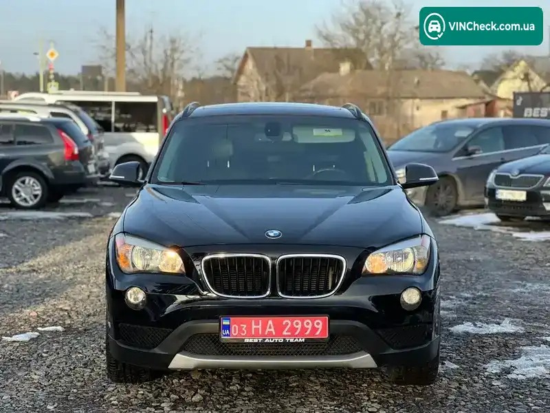 BMW X1 2012, фото з оголошення 2 з 20, VIN WBAVM1C5XDVW44229