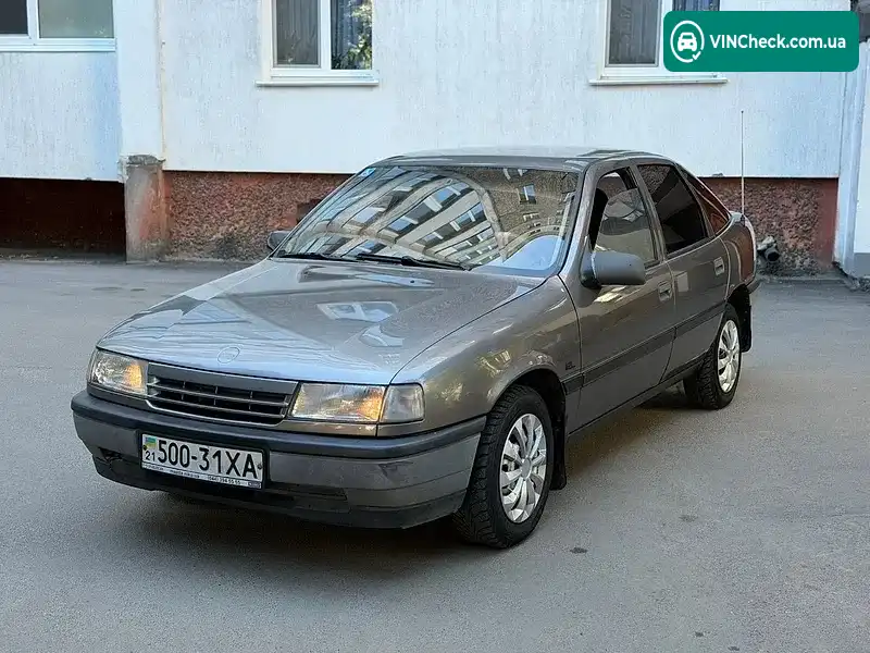 Opel Vectra 1989, фото з оголошення 1 з 20, VIN W0L000089K5086845