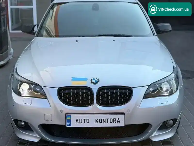 BMW 5 Series 2004, фото з оголошення 2 з 17, VIN WBANA31050B164218