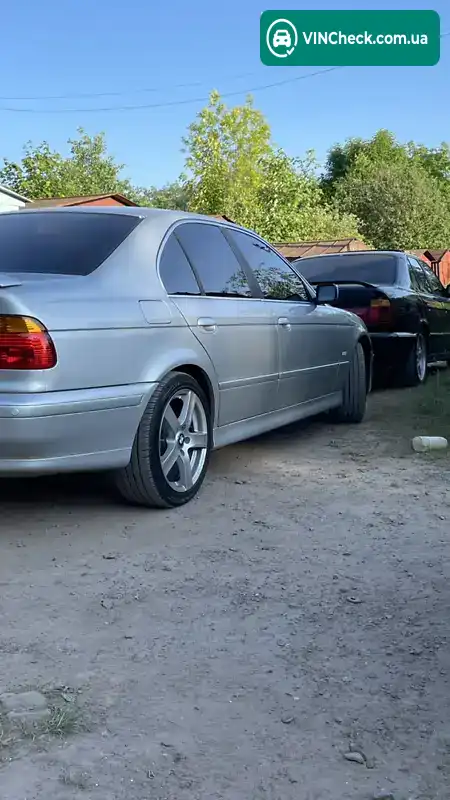 BMW 5 Series 2001, фото з оголошення 1 з 13, VIN WBADT11080GY50122