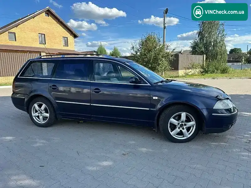 Volkswagen Passat 2001, фото з оголошення 2 з 11, VIN WVWZZZ3BZ1E175107