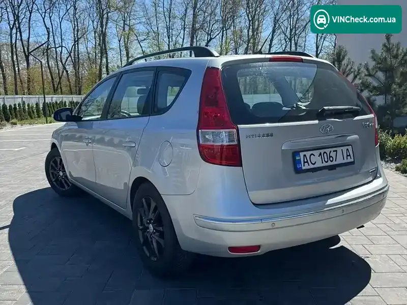 Hyundai i30 2008, фото з оголошення 2 з 14, VIN KMHDC81EP8U004165