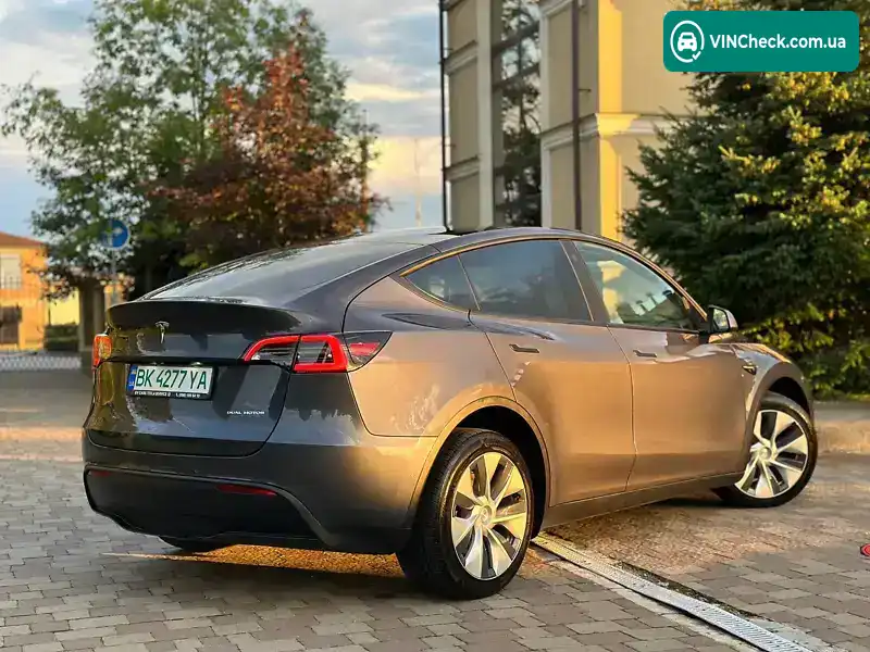 Tesla Model Y 2022, фото з оголошення 2 з 20, VIN 7SAYGDEE9NF437095