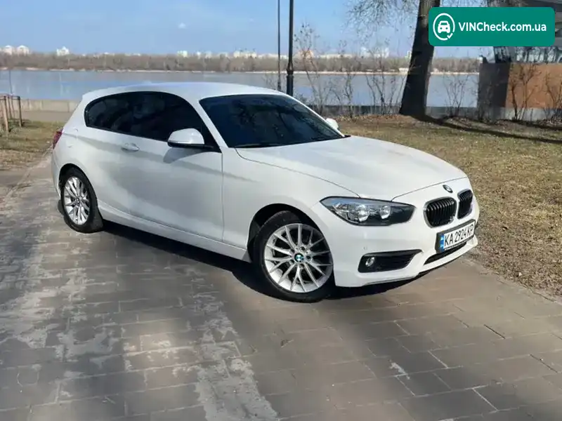 BMW 1 Series 2017, фото з оголошення 2 з 21, VIN WBA1P510405G49976