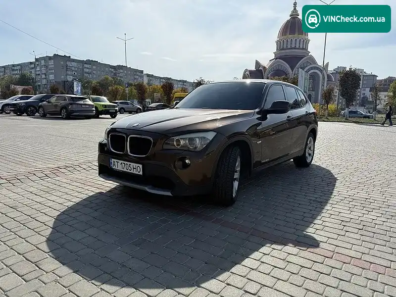 BMW X1 2011, фото з оголошення 1 з 11, VIN WBAVN31090VT28749