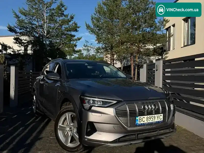 Audi e-tron 2019, фото з оголошення 1 з 17, VIN WA1LAAGE1KB007915
