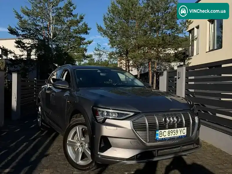 Audi e-tron 2019, фото з оголошення 2 з 17, VIN WA1LAAGE1KB007915
