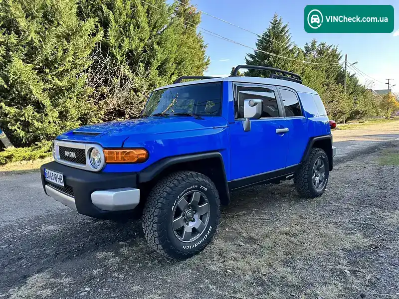 Toyota FJ Cruiser 2006, фото з оголошення 1 з 20, VIN JTEBU11F470003432