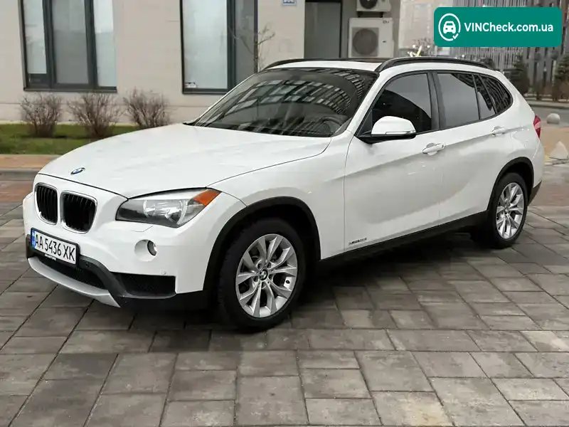 BMW X1 2013, фото з оголошення 1 з 21, VIN WBAVL1C5XDVR89473