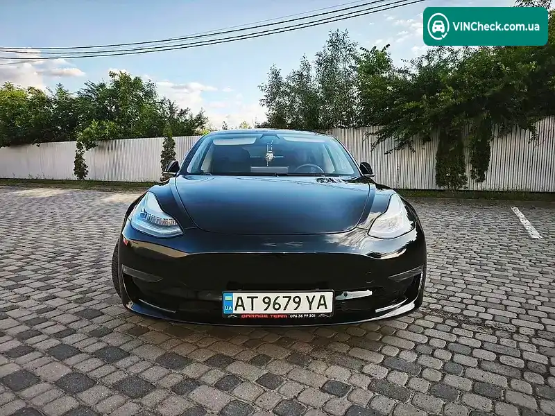Tesla Model 3 2020, фото з оголошення 2 з 20, VIN 5YJ3E1EAXLF784733