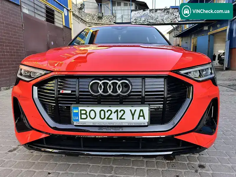 Audi e-tron 2020, фото з оголошення 2 з 21, VIN WAUZZZGE9MB017888
