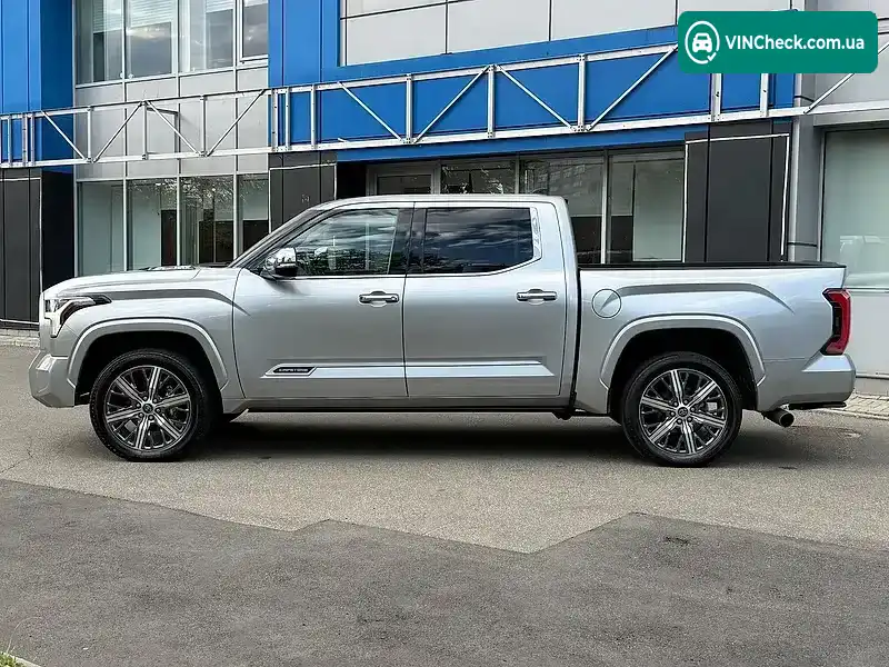 Toyota Tundra 2023, фото з оголошення 2 з 20, VIN 5TFVC5DB3PX031962
