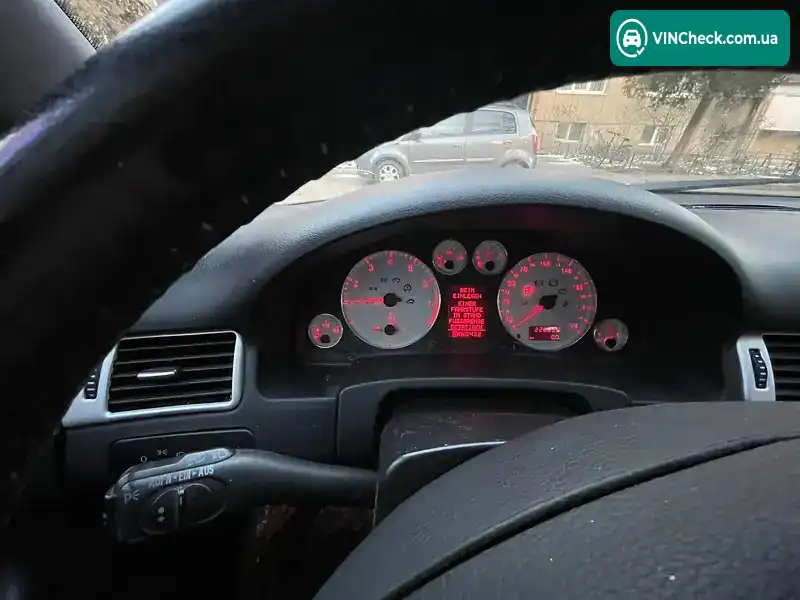 Audi A6 1998, фото з оголошення 2 з 7, VIN WAUZZZ4BZWN164421