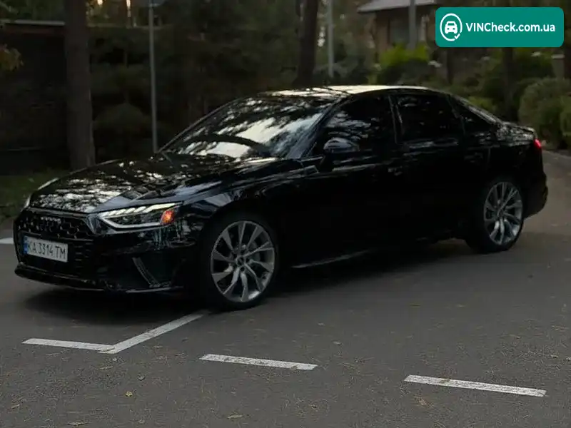 Audi A4 2022, фото з оголошення 1 з 16, VIN WAUEAAF47PN000932