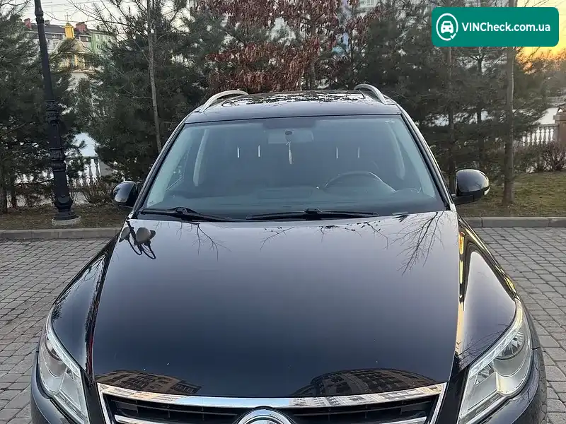 Volkswagen Tiguan 2011, фото з оголошення 2 з 19, VIN WVGAV7AX5BW542118