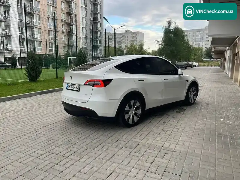 Tesla Model Y 2021, фото з оголошення 1 з 12, VIN 5YJYGDEE2MF193902