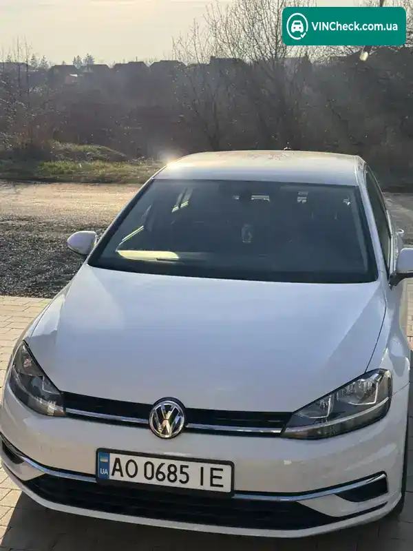 Volkswagen Golf 2019, фото з оголошення 1 з 10, VIN 3VWG57AU7KM021063