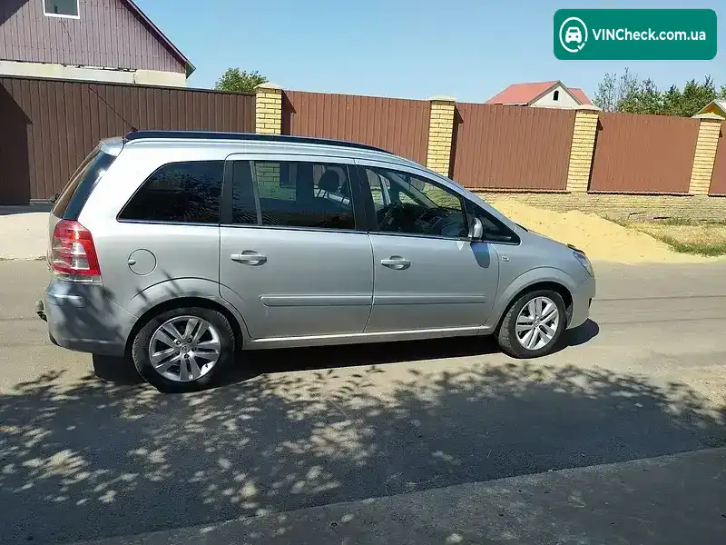 Opel Zafira 2010, фото з оголошення 1 з 20, VIN W0L0AHM75B2022694