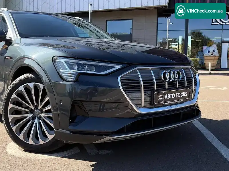 Audi e-tron 2019, фото з оголошення 2 з 20, VIN WAUZZZGE8LB005049