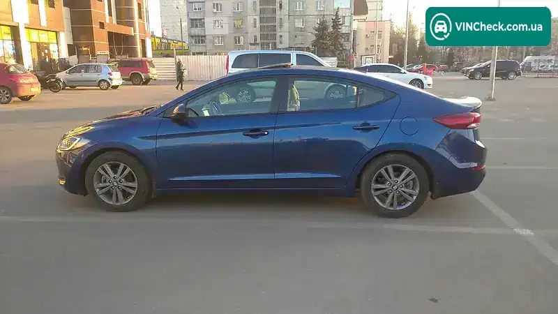Hyundai Elantra 2018, фото з оголошення 2 з 19, VIN 5NPD84LF8JH340812