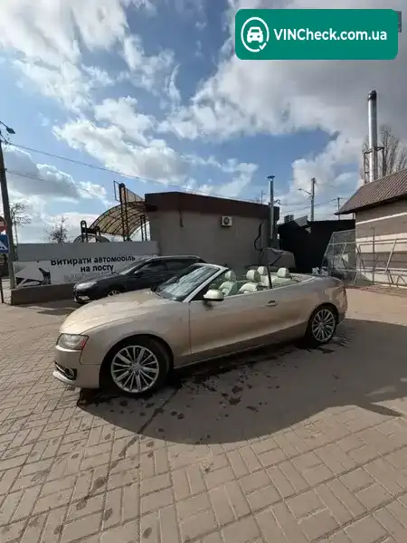 Audi A5 2010, фото з оголошення 2 з 20, VIN WAULFAFH3AN021957
