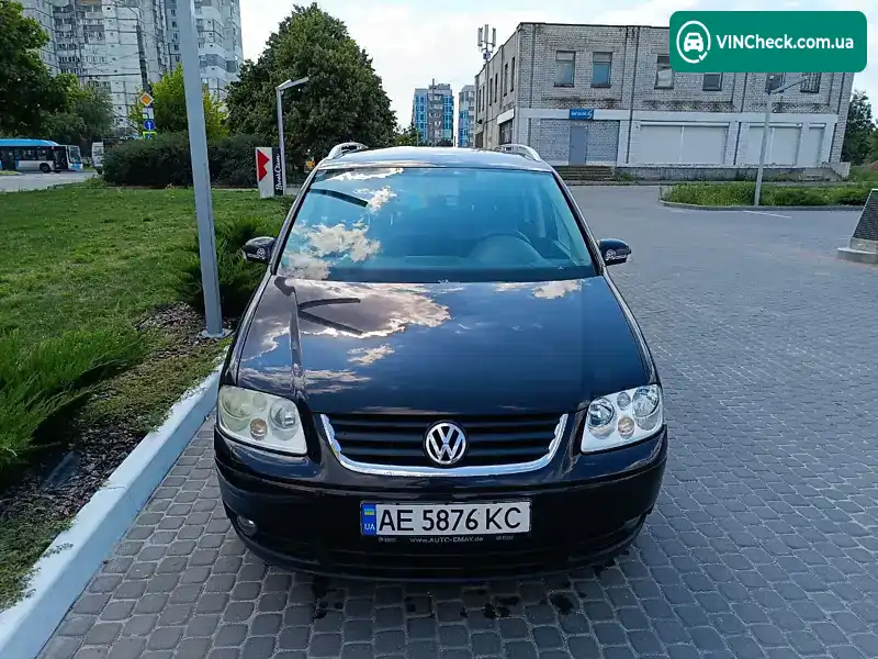 Volkswagen Touran 2004, фото з оголошення 1 з 16, VIN WVGZZZ1TZ5W109204