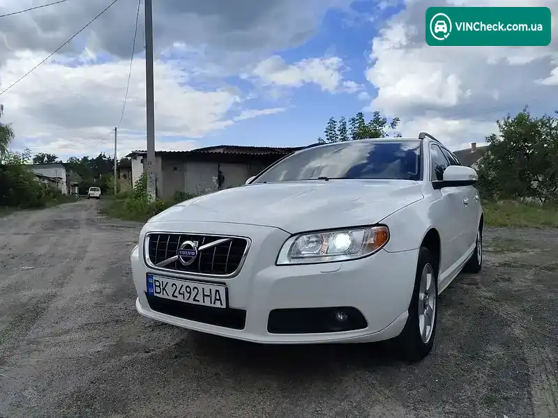 Volvo V70 2009, фото з оголошення 2 з 19, VIN YV1BW7652A1138948