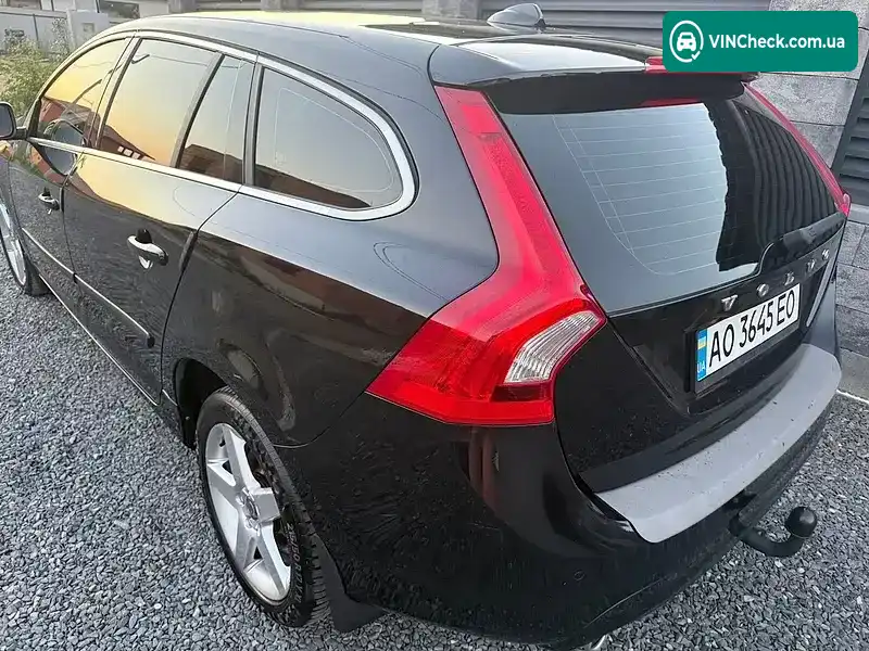 Volvo V60 2014, фото з оголошення 2 з 9, VIN YV1FW8481F1248114