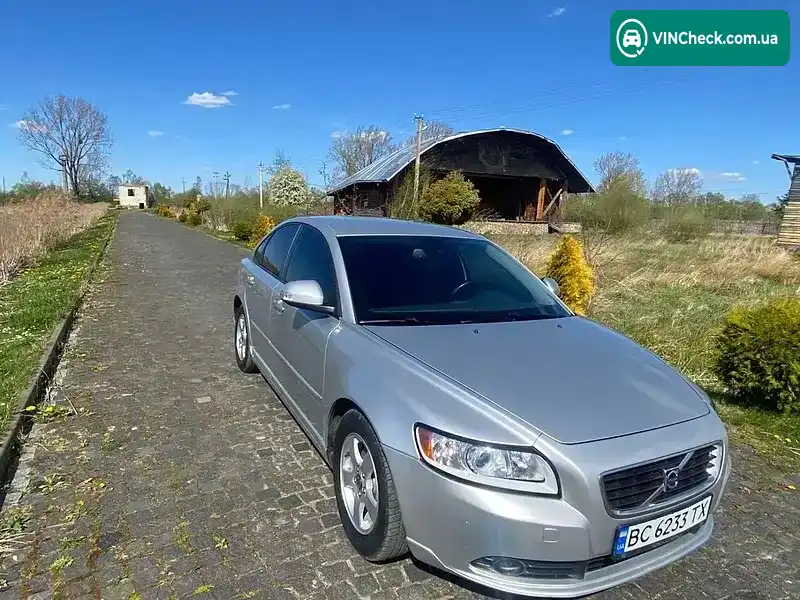 Volvo S40 2009, фото з оголошення 2 з 17, VIN YV1MS76E2A2488233