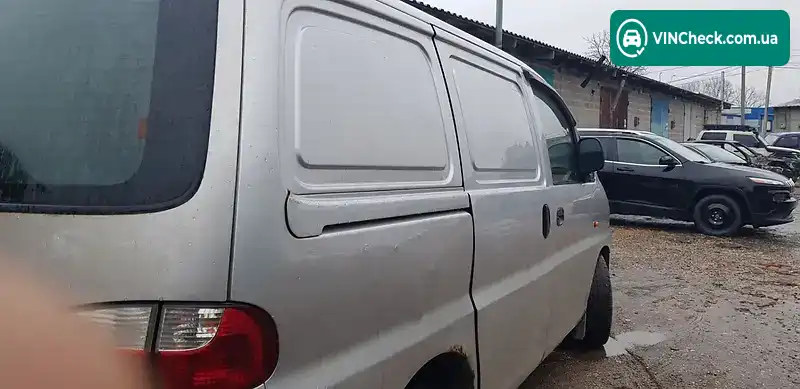 Hyundai H 100 2004, фото з оголошення 2 з 10, VIN KMJWVH7HP1U314888