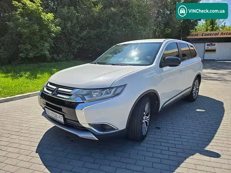 Mitsubishi Outlander 2018, фото з оголошення 2 з 12, VIN JA4AZ3A35JZ071660