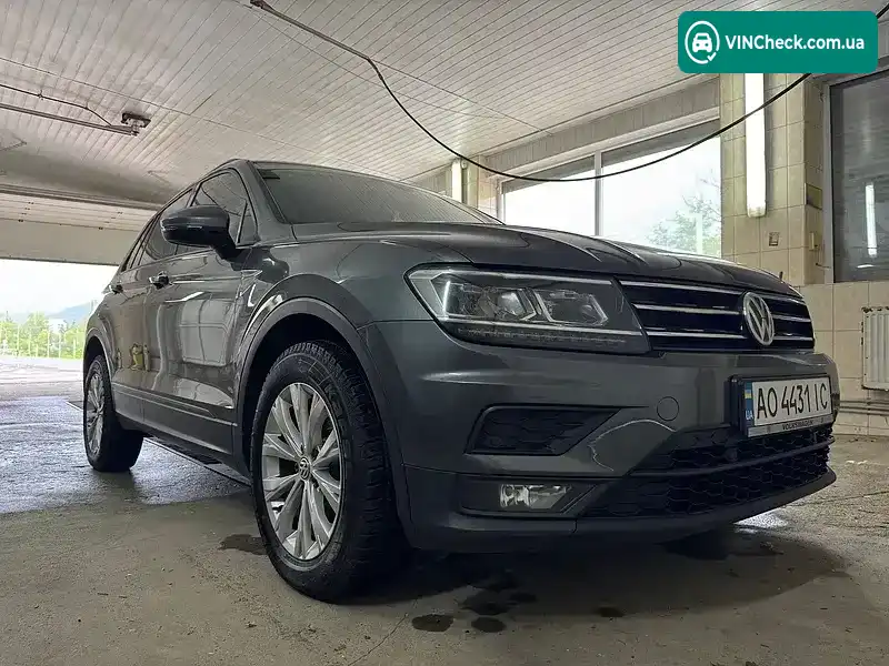 Volkswagen Tiguan 2017, фото з оголошення 2 з 20, VIN WVGZZZ5NZJW862550