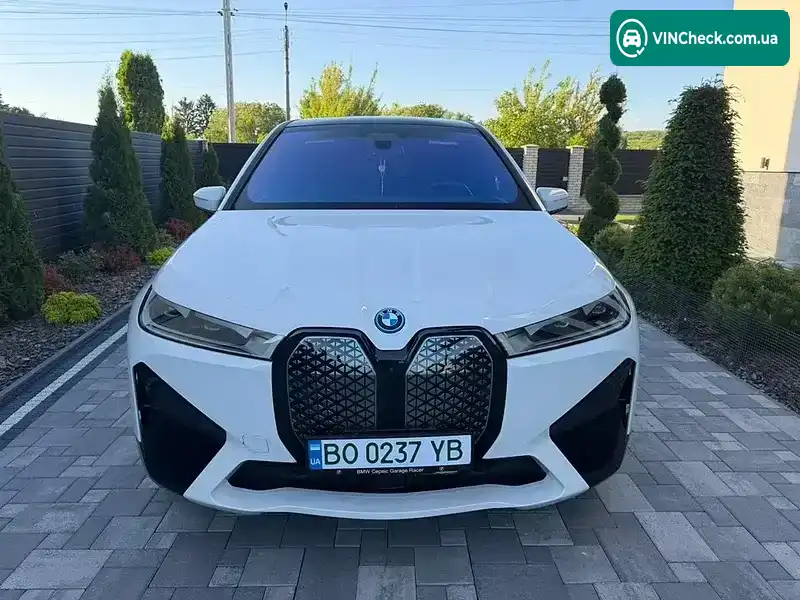BMW iX 2024, фото з оголошення 1 з 19, VIN WB523CF00RCR85805