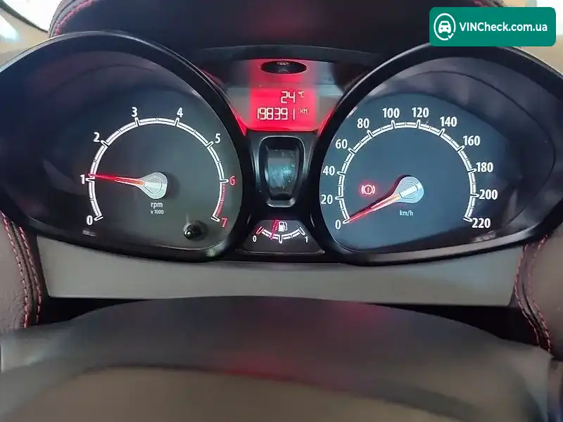 Ford Fiesta 2011, фото з оголошення 2 з 20, VIN WF0JXXGAJJBK62356