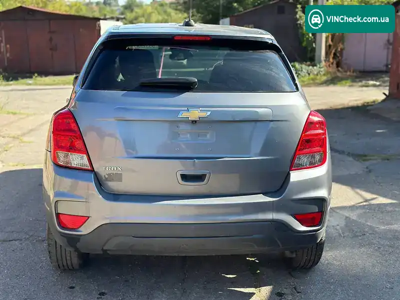 Chevrolet Trax 2020, фото з оголошення 1 з 11, VIN 3GNCJKSB9LL323031