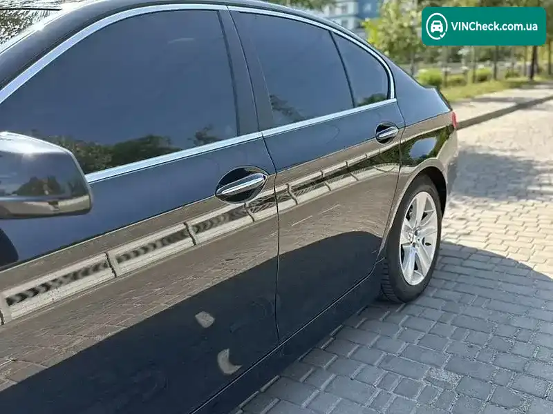 BMW 5 Series 2011, фото з оголошення 2 з 19, VIN WBAXG5C58CDX02754