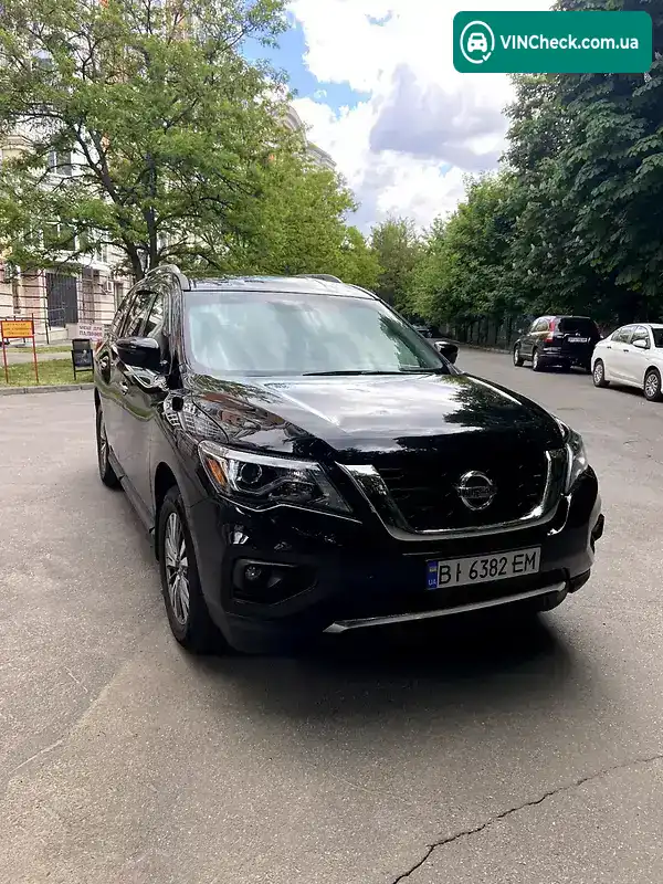 Nissan Pathfinder 2018, фото з оголошення 2 з 20, VIN 5N1DR2MM0JC667826