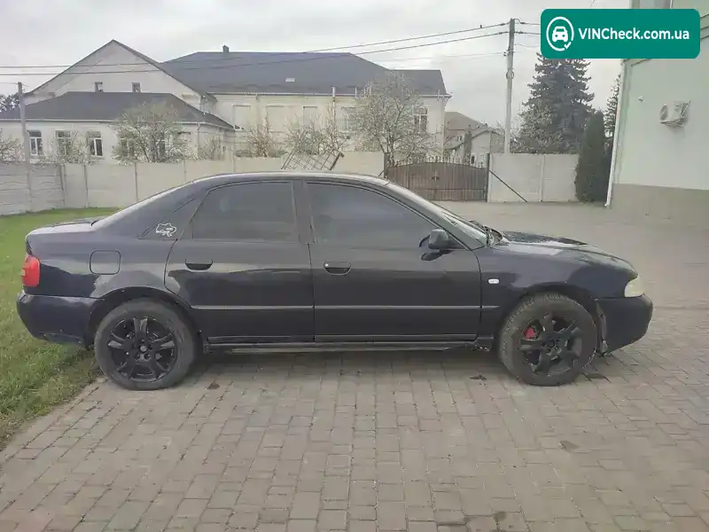 Audi A4 1999, фото з оголошення 2 з 16, VIN WAUZZZ8DZXA243588