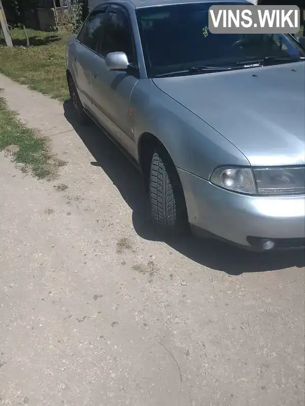 Audi A4 1995, фото з оголошення 1 з 7, VIN WAUZZZ8DZTA051964