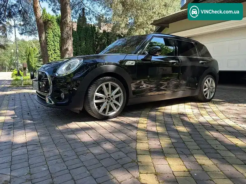 MINI Clubman 2016, фото з оголошення 2 з 20, VIN WMWLU3106G2C44820