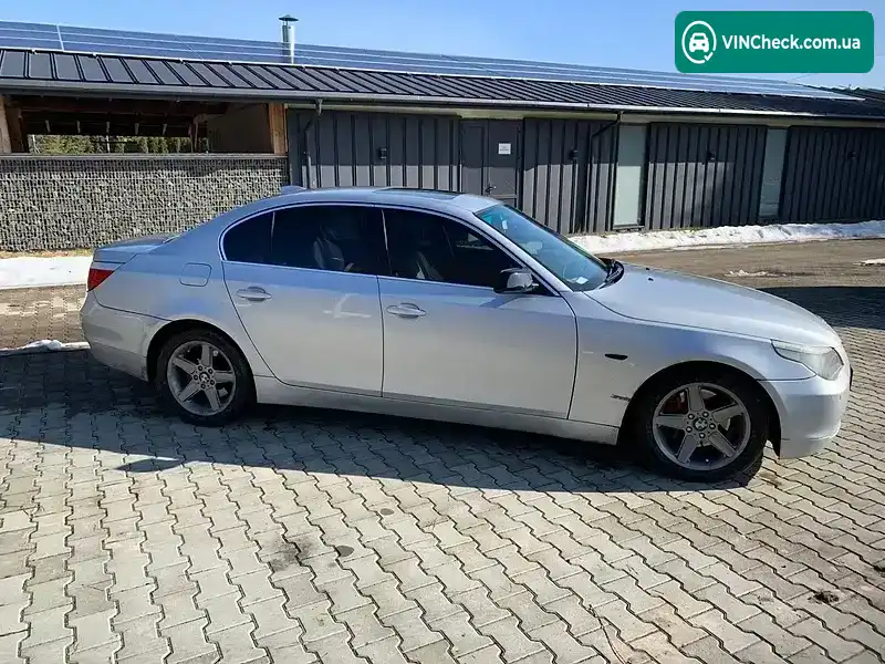 BMW 5 Series 2005, фото з оголошення 1 з 9, VIN WBANE71040CM02467
