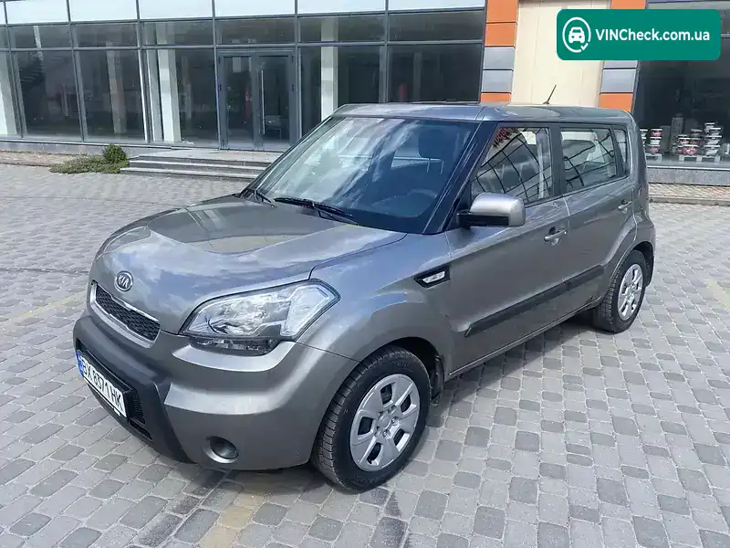 Kia Soul 2011, фото з оголошення 2 з 20, VIN KNAJT811AB7347432