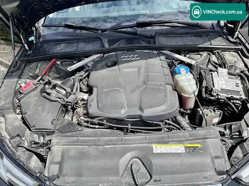 Audi A4 2017, фото з оголошення 2 з 19, VIN WAUZZZF40JA073387