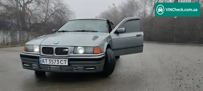 BMW 3 Series 1993, фото з оголошення 2 з 21, VIN WBACA31070JD14278