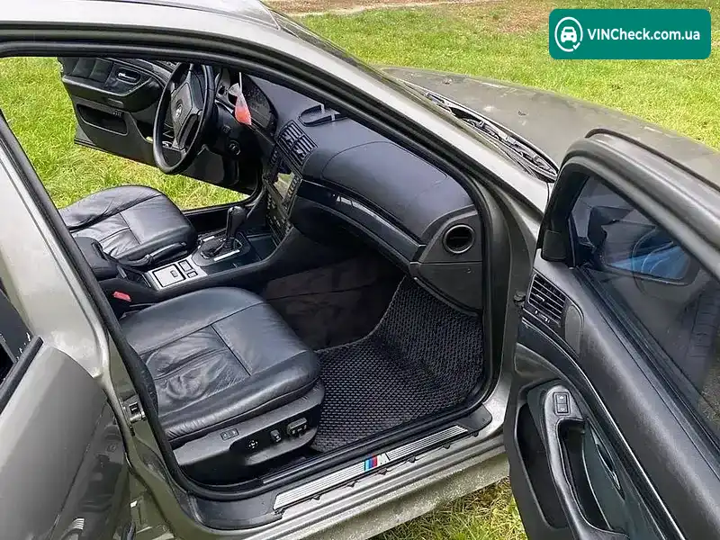 BMW 5 Series 1997, фото з оголошення 1 з 9, VIN WBADD61000BR16198