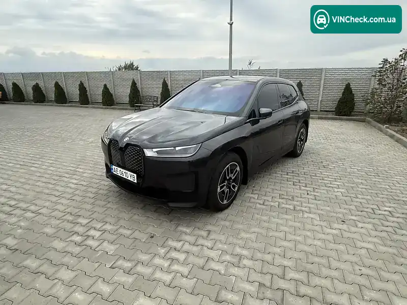 BMW iX 2023, фото з оголошення 2 з 21, VIN WB523CF02RCP06595