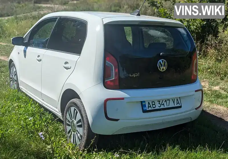 Volkswagen Up 2013, фото з оголошення 2 з 21, VIN WVWZZZAAZED902428