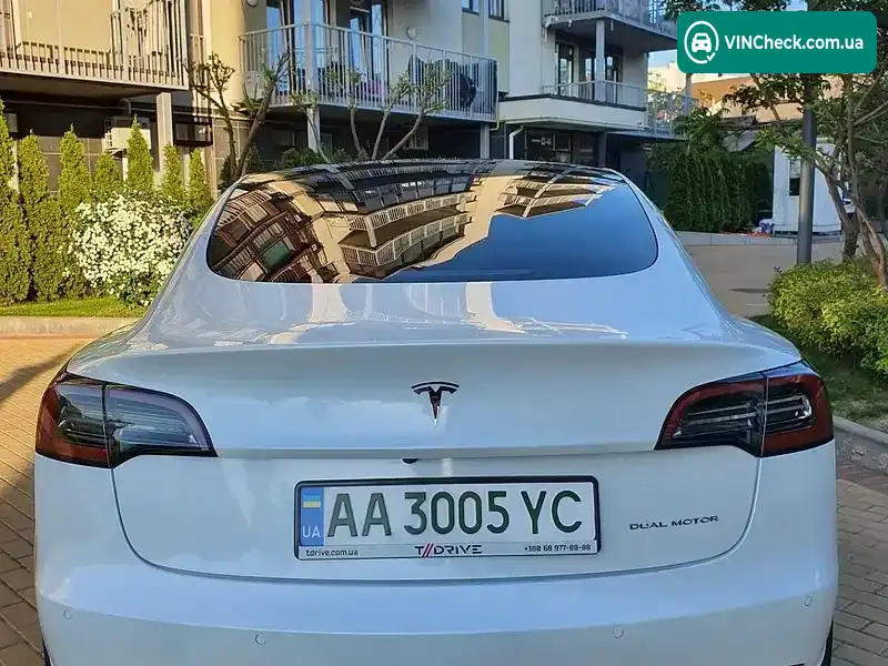 Tesla Model 3 2021, фото з оголошення 2 з 21, VIN 5YJ3E1EB1MF997807