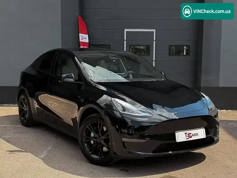 Tesla Model Y 2024, фото з оголошення 2 з 20, VIN 7SAYGDEE0RA227603